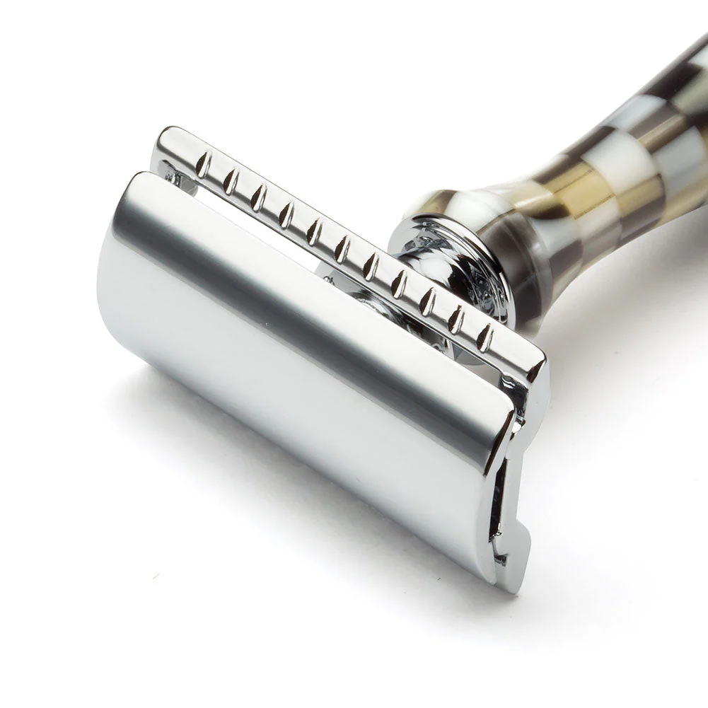 Classic Safety Razor Kit - Chrome - Image 4
